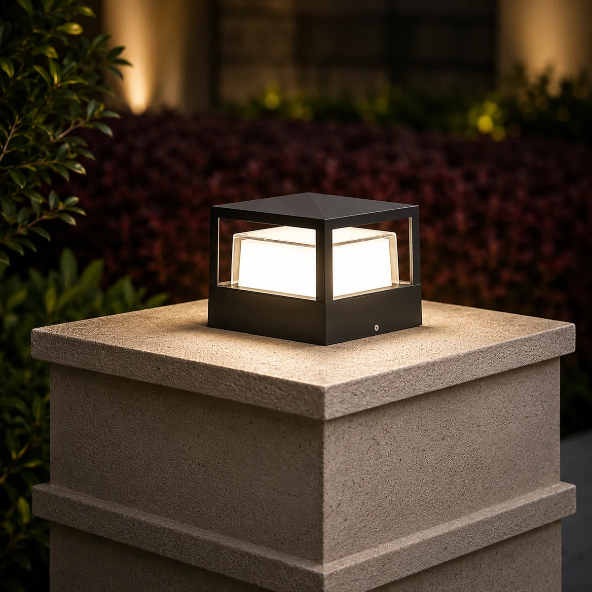 Outdoor Post Lantern Built-In LED Warm White