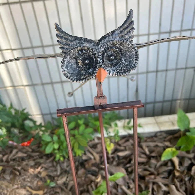 Garden Bird Sculpture Kinetic Wind-Swaying Weather-Resistant Metal