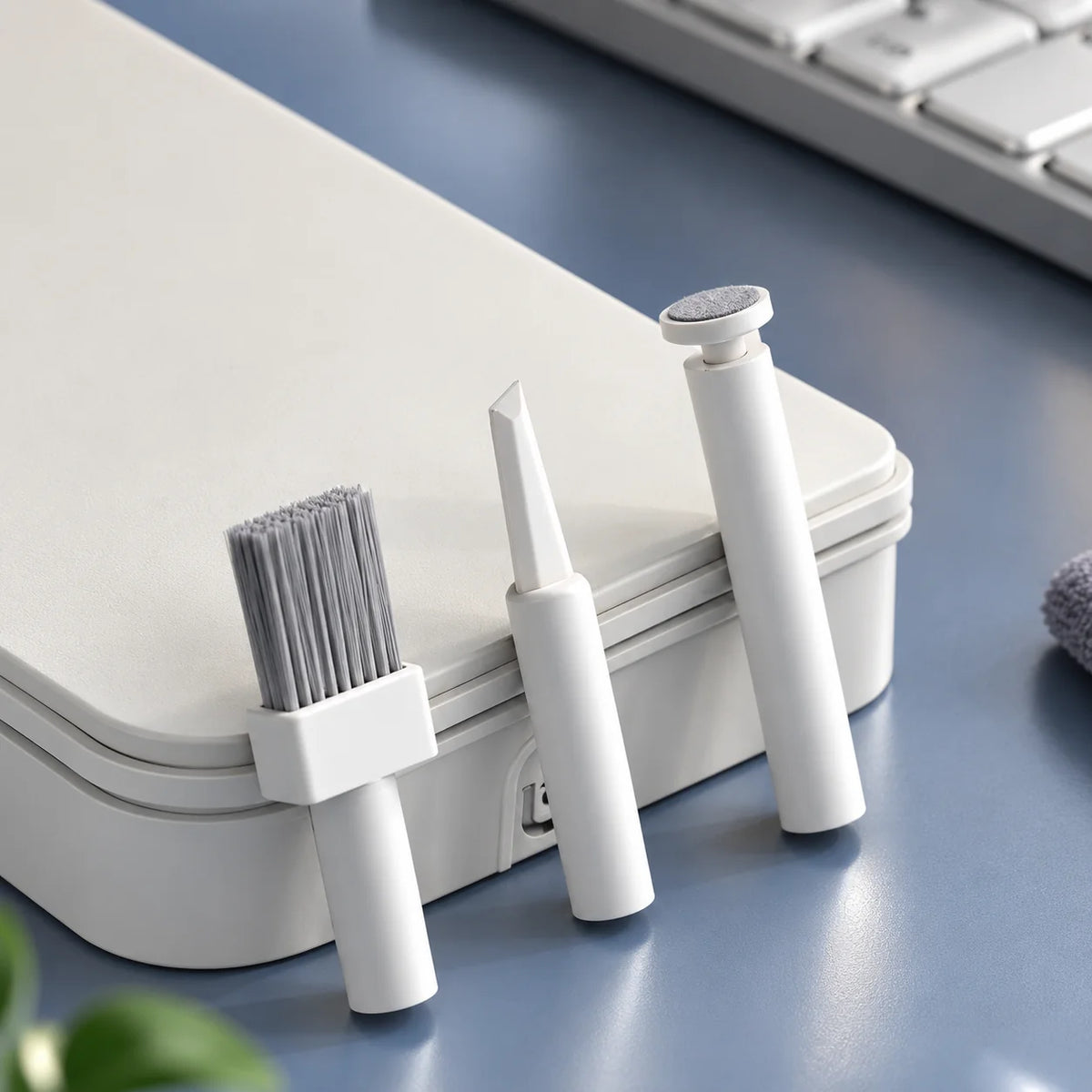 Keyboard Wrist Rest Ergonomic Leather-Look 22-In-1 Cleaning Kit