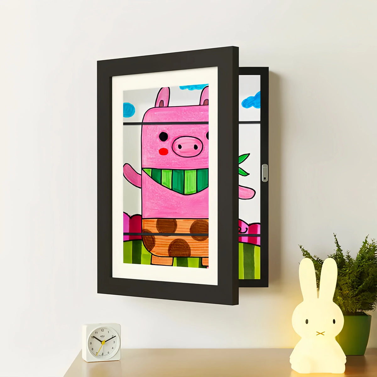 Kids Art Frame Rotating Display Magnetic Latch & 150-Sheet Storage