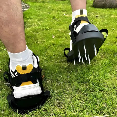 Lawn Aerator Shoes Metal Spikes & Adjustable Straps