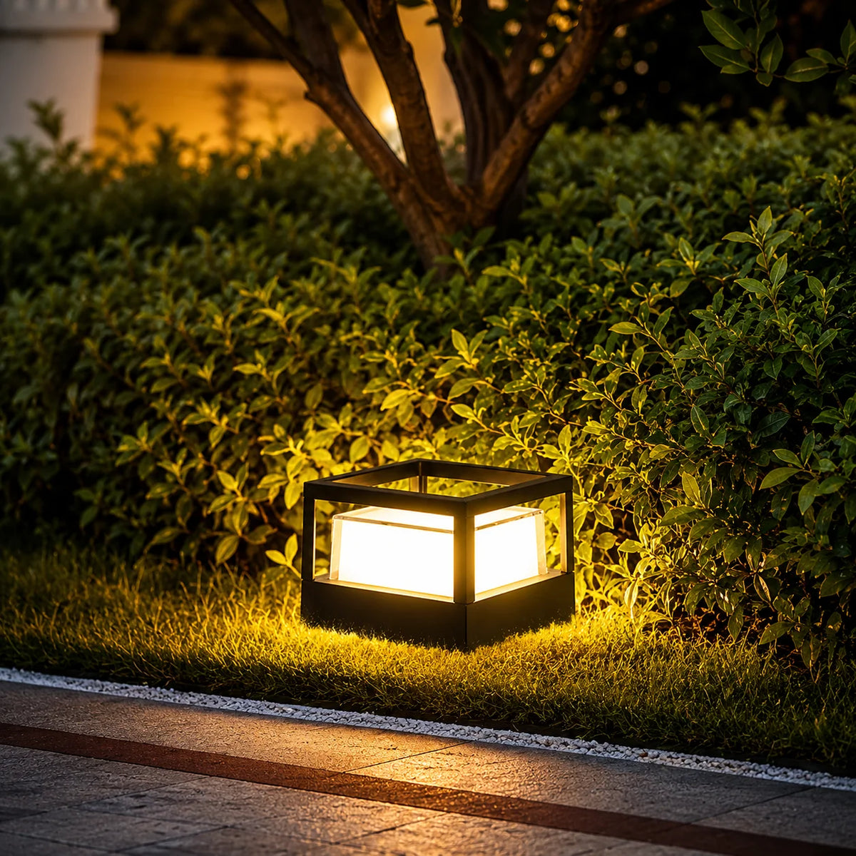 Outdoor Post Lantern Built-In LED Warm White