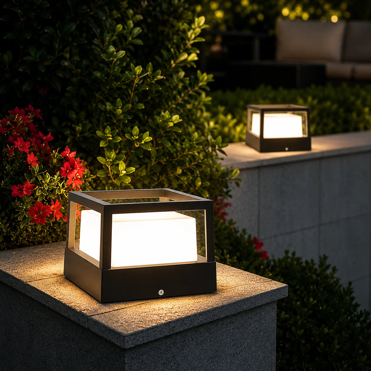 Outdoor Post Lantern Built-In LED Warm White
