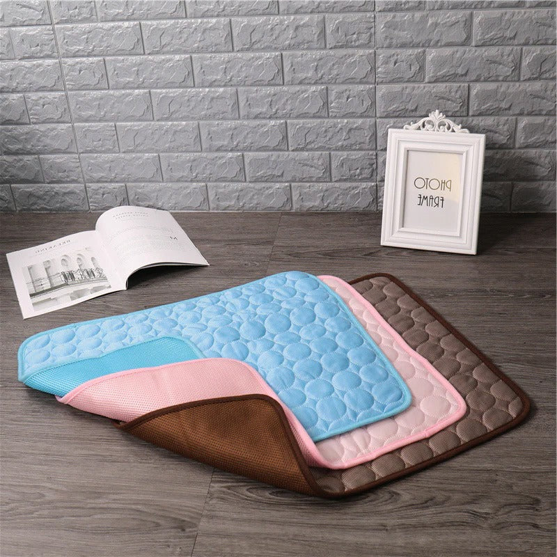 Pet Cooling Pad Pressure-Activated Foldable & Machine-Washable