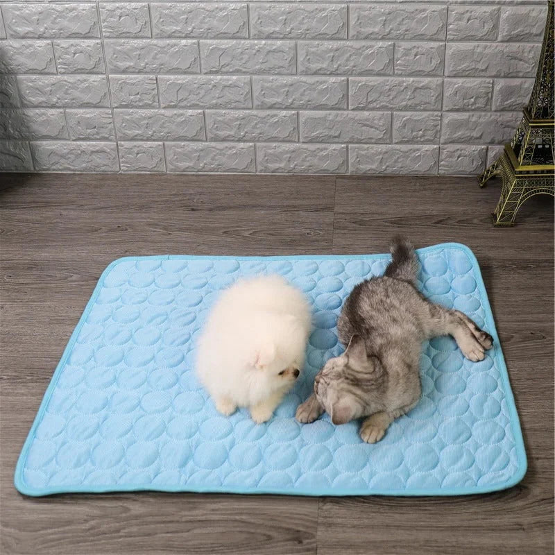 Pet Cooling Pad Pressure-Activated Foldable & Machine-Washable