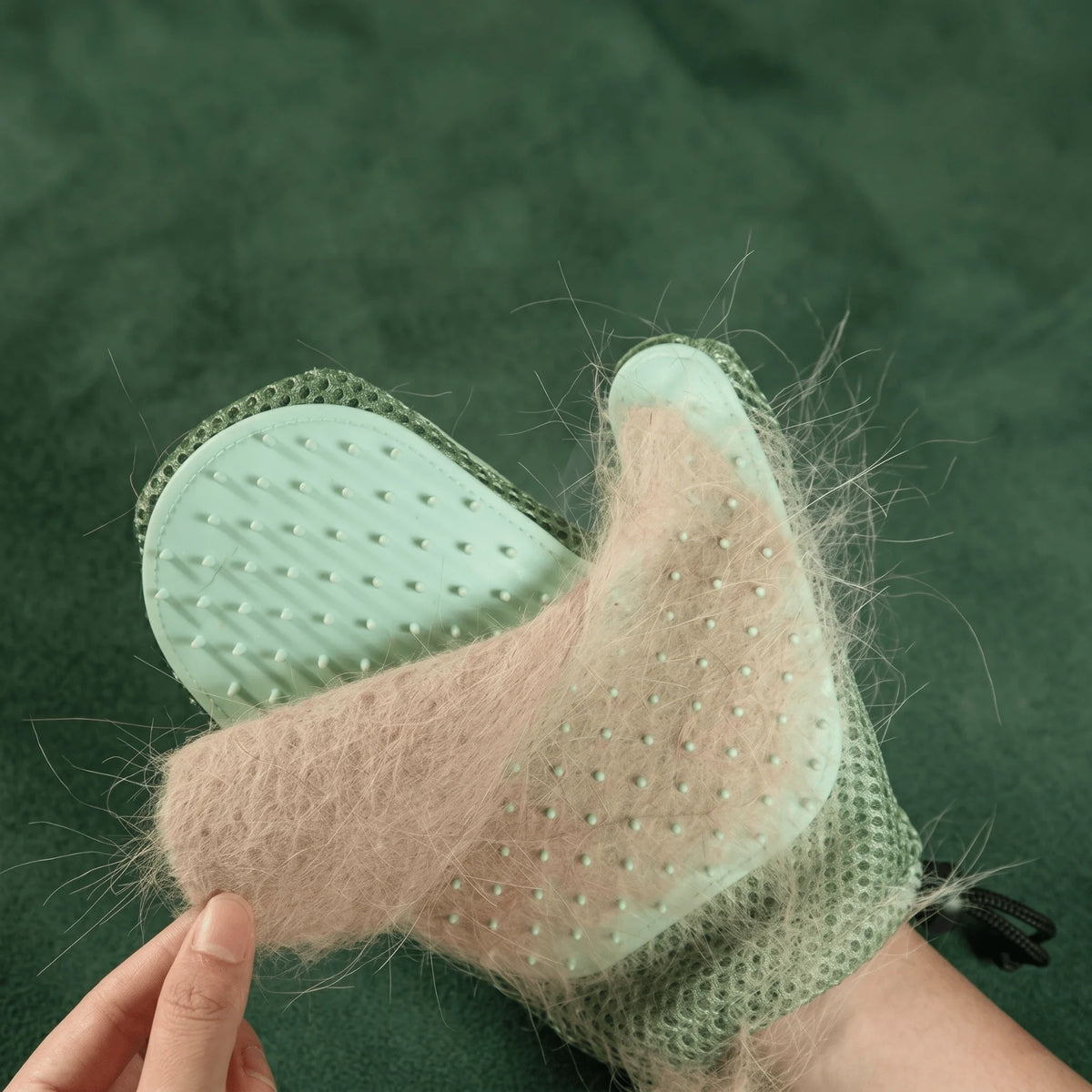 Pet Grooming Glove Dual-Sided Ridged Palm Separated Thumb Slot
