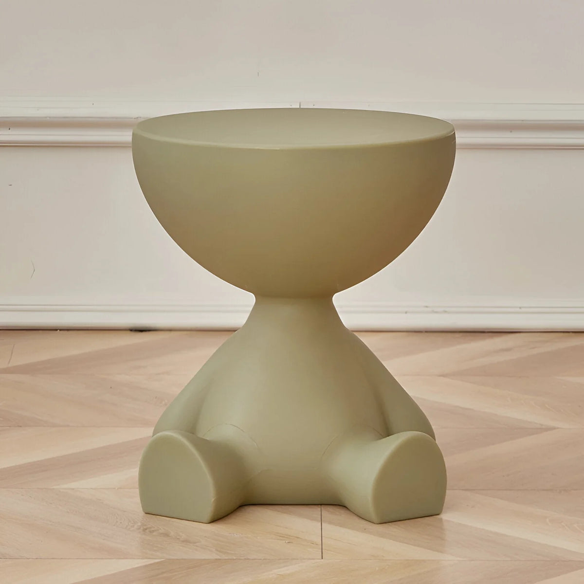 Round Accent Table Space-Saving Lightweight Plastic