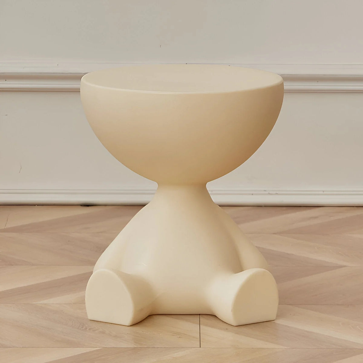 Round Accent Table Space-Saving Lightweight Plastic