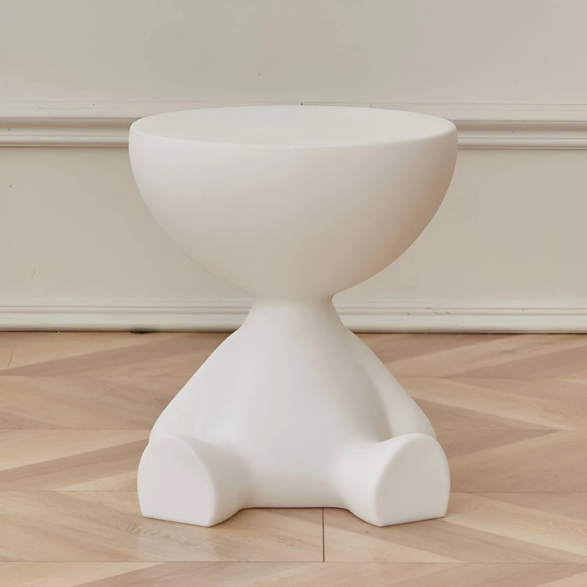 Round Accent Table Space-Saving Lightweight Plastic