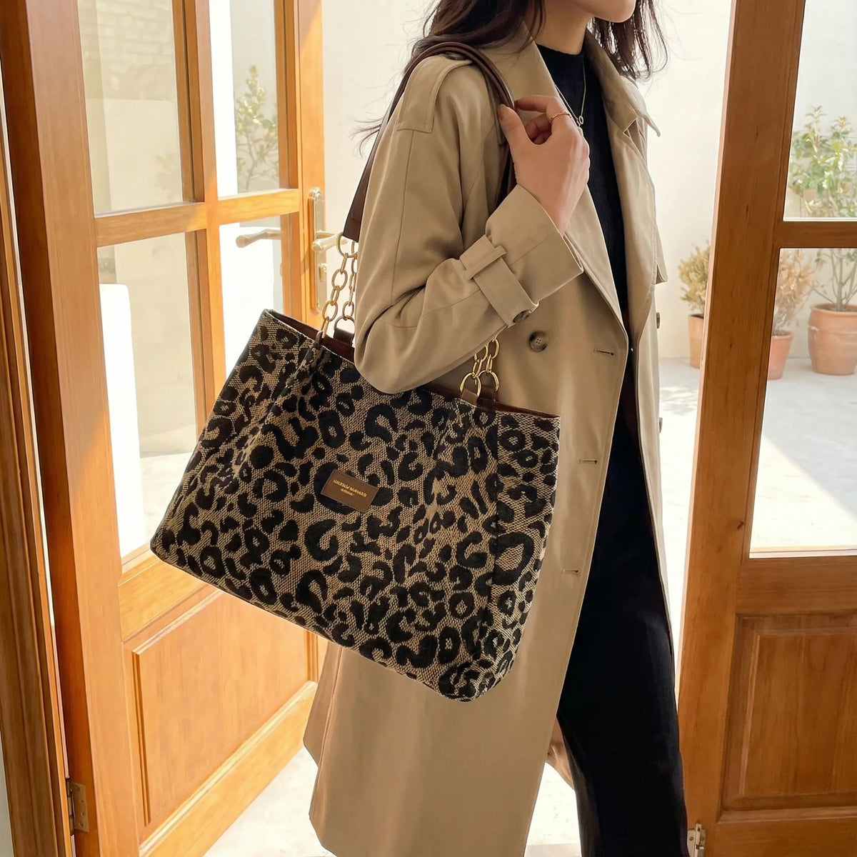 Tote Bag Leopard Canvas Gold Chain & Faux Leather Straps