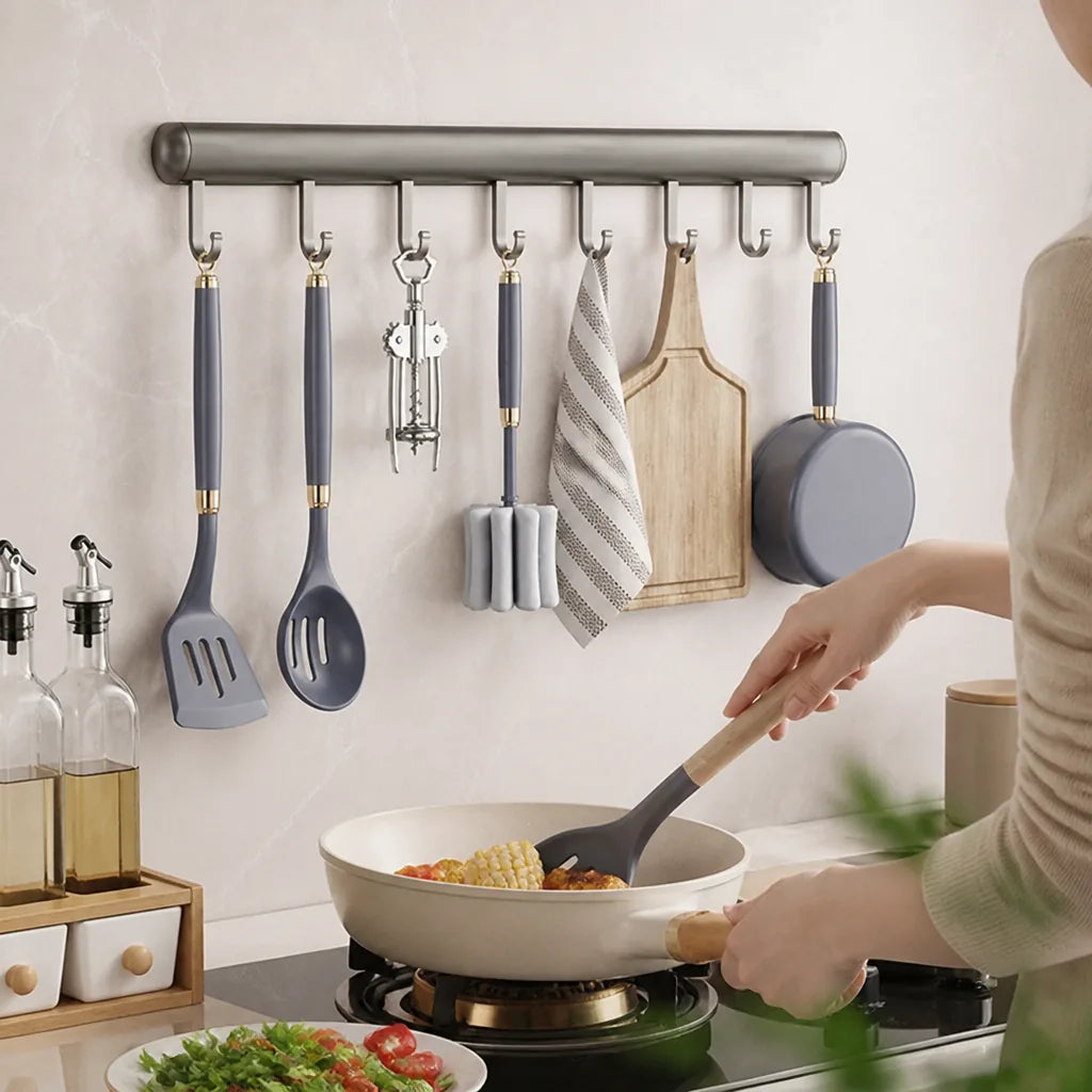 Wall-Mounted Aluminum Kitchen Hook Rail (Flexible Hooks)